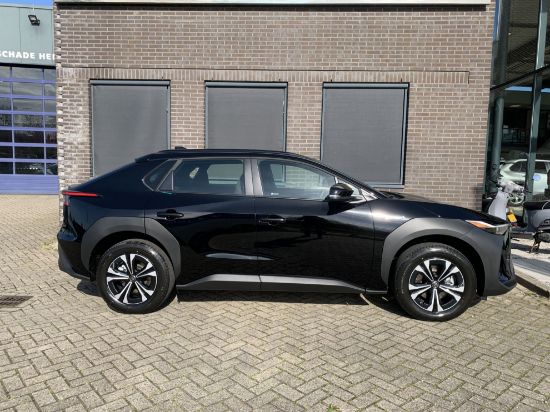 Afbeeldingen van Toyota bZ4X