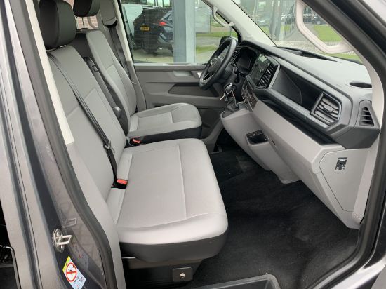 Afbeeldingen van Volkswagen Transporter Caravelle