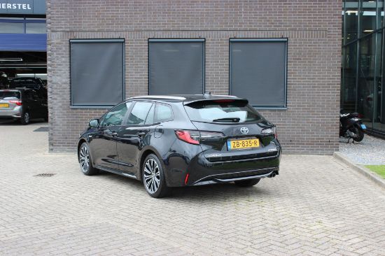 Afbeeldingen van Toyota Corolla Touring Sports Hybrid