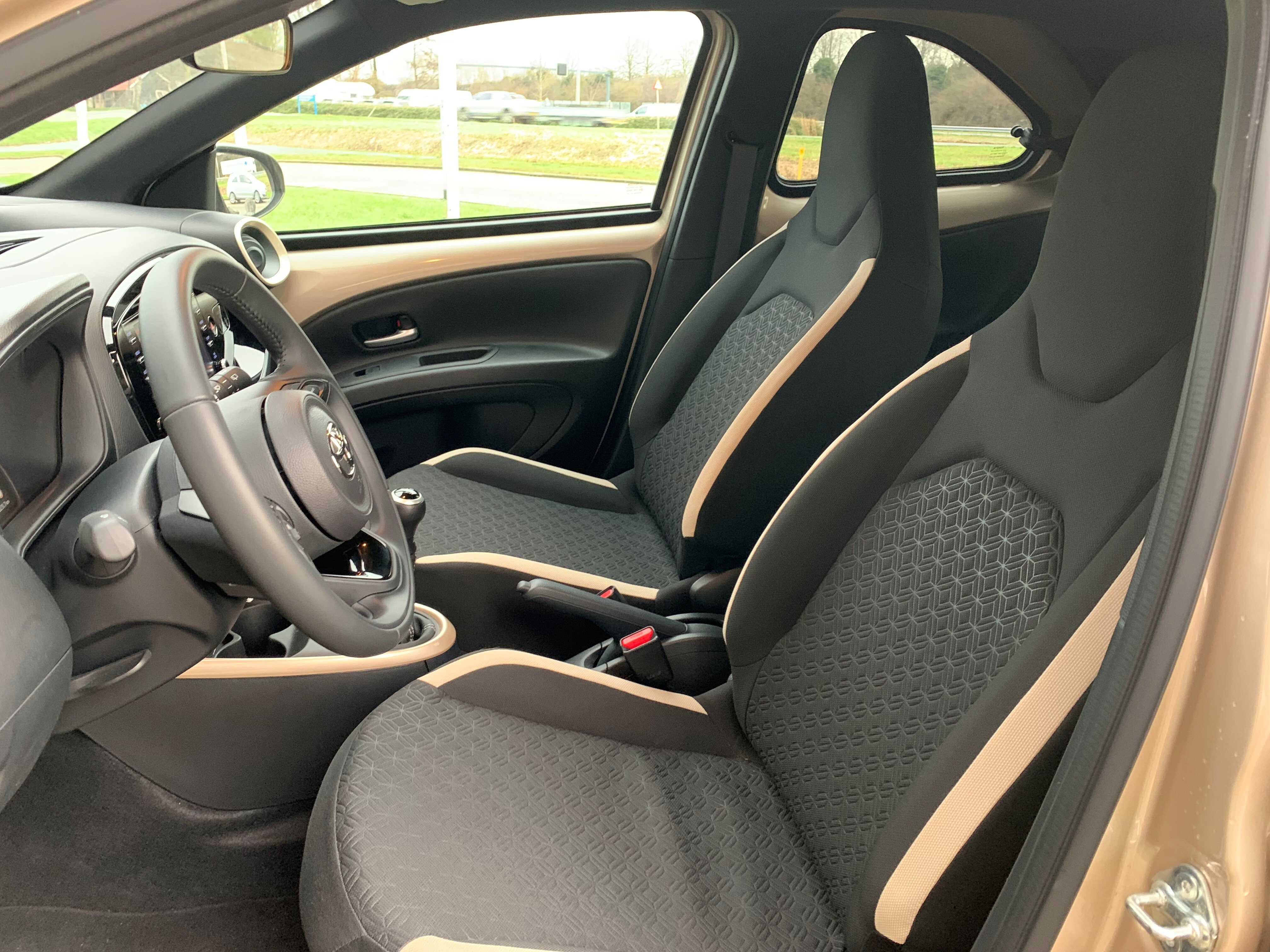 AYGO X 5
