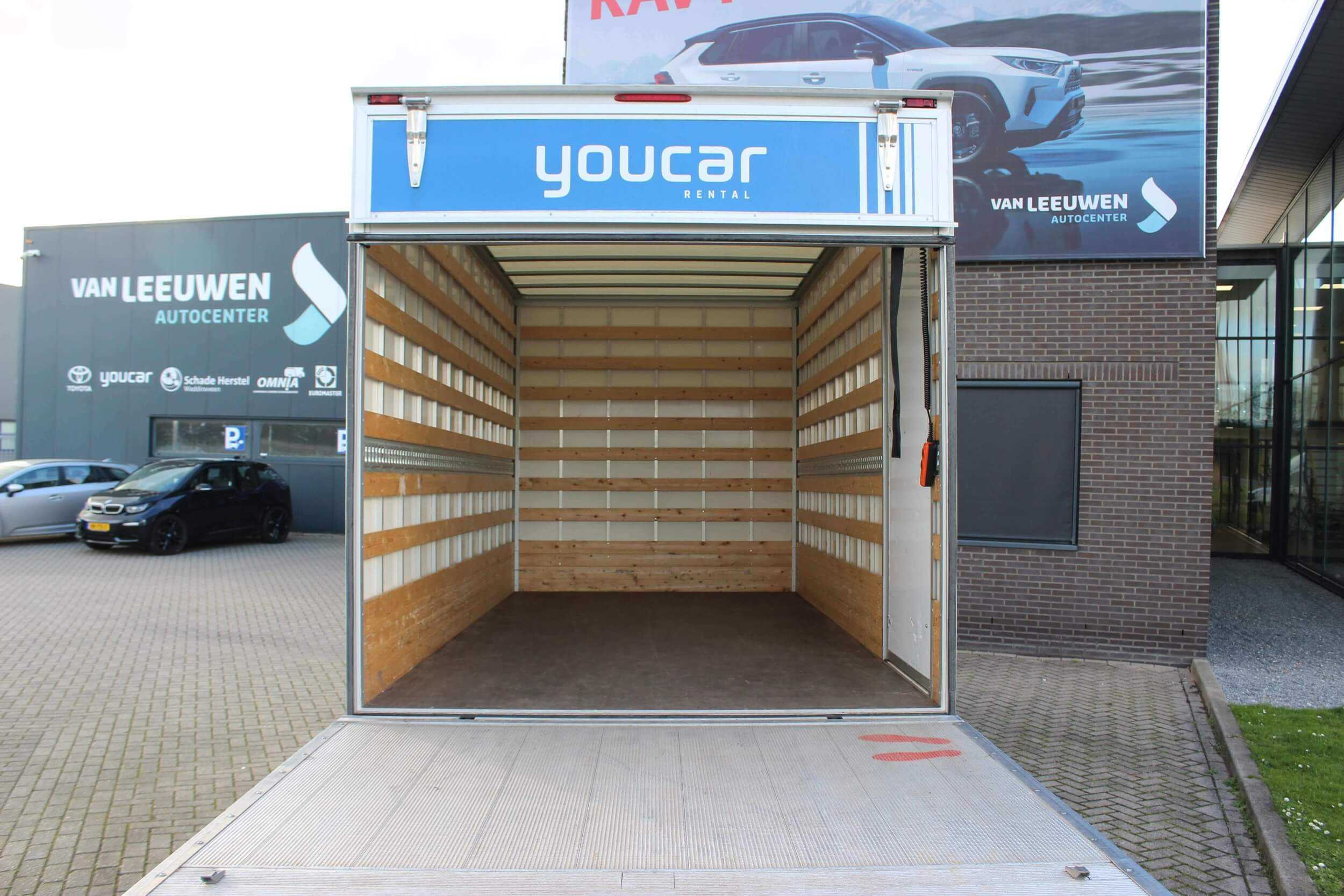 MAN TGE verhuiswagen laadklep